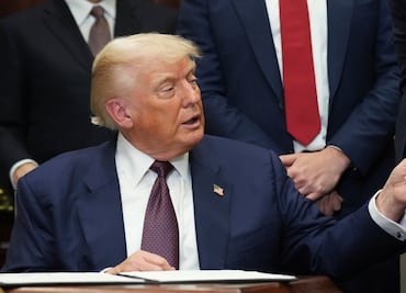 Trump responde a Rusia: ordena envío de submarinos nucleares tras comentarios “provocadores”