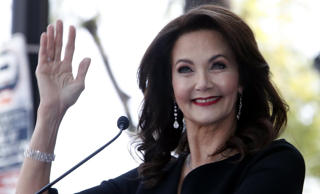 La legendaria 'Wonder Woman'  compartió un throwback en traje de baño. Foto: EFE