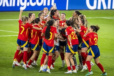 España elimina sin piedad a Suiza en los cuartos de final de la Eurocopa femenina