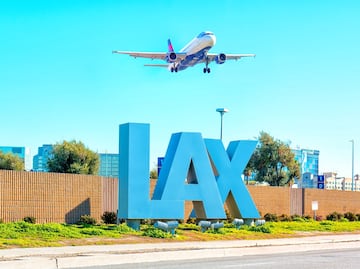 La manera más económica ir del Aeropuerto de Los Ángeles LAX al Downtown