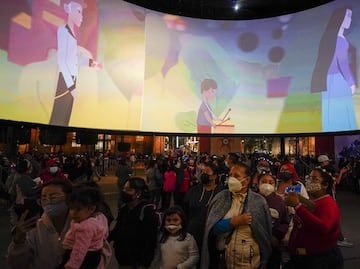 Mientras ómicron azota al mundo, México celebra Navidad sin más restricciones