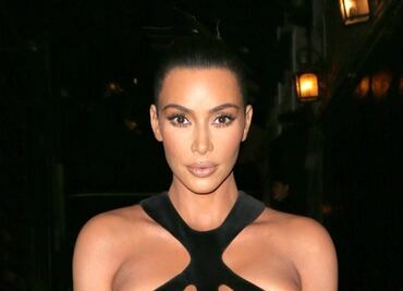 Kim Kardashian luce su vestido braless más 'arriesgado'