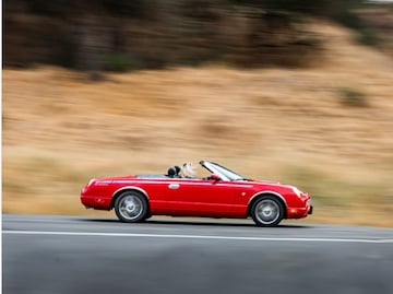 Para 2026, autos de EU deberán recorrer 14 km por litro de combustible