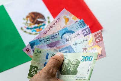 Coparmex llama a subir el salario para garantizar una “vida digna”. ¿Cuánto sueldo propone?