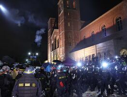 Suman más de 2,500 detenidos en protestas propalestinas de universidades de Estados Unidos. VIDEO
