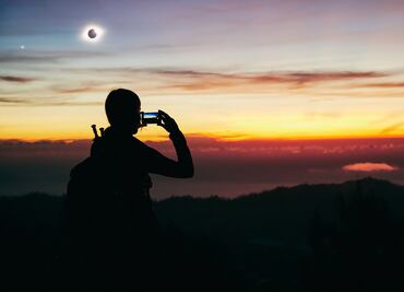 Eclipse Total de Sol. Nueva York listo para el primer eclipse en 99 años