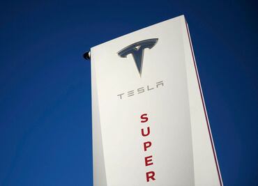 Arrestan a empleado de Tesla por dispararle a compañero tras discusión