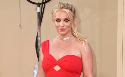Britney Spears sorprende en Instagram con arriesgada lencería roja