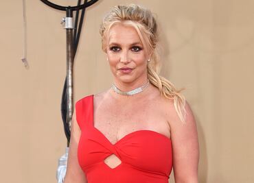 Britney Spears sorprende en Instagram con arriesgada lencería roja