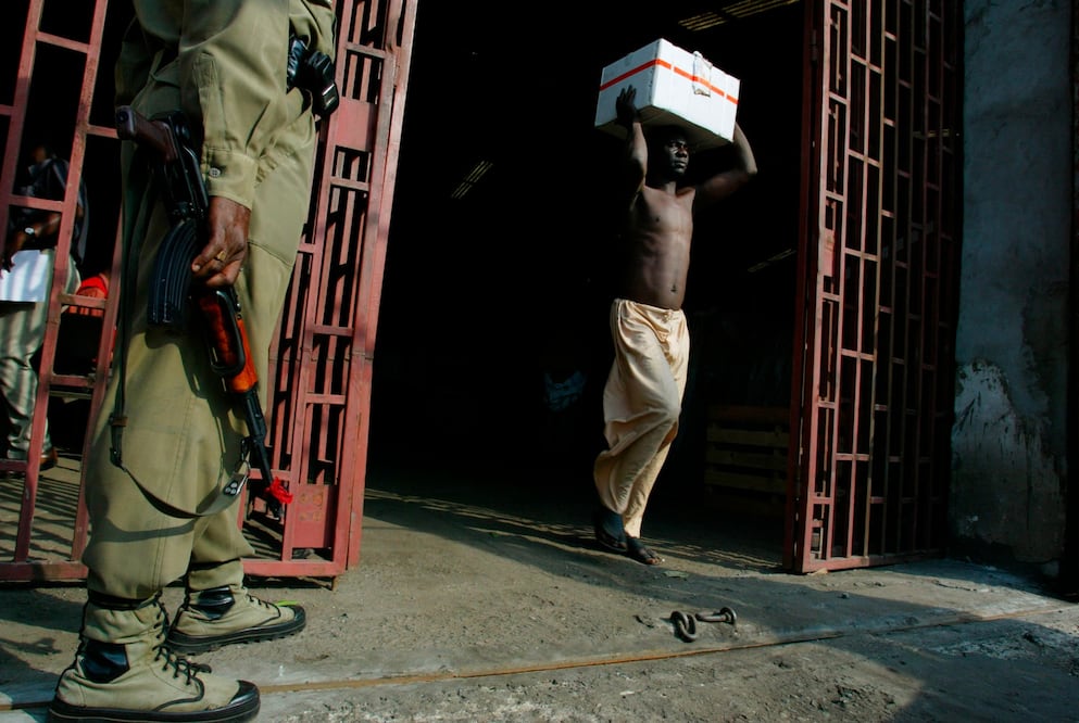 Nigeria captura a tres mexicanos tras desmantelar el mayor laboratorio clandestino de metanfetamina del país. Foto: AP Photo/Saurabh Das, File