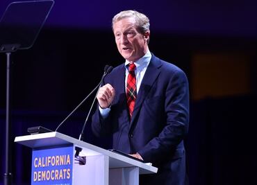 ¿Quién es el multimillonario demócrata que busca competir con Trump?