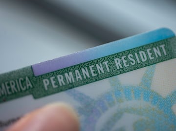 Quiénes pueden tramitar la Green Card de Estados Unidos a través de la familia y sus beneficios