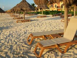 Trabajo de ensueño: hotel paga 10 mil dólares por vacacionar en 8 países