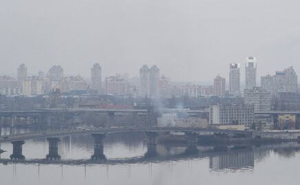 La defensa antiaérea ucraniana derriba un aparato ruso en Kiev (VIDEO)