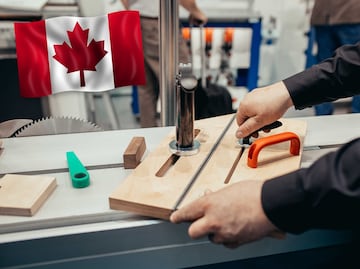 Mueblería en Canadá ofrece trabajo para carpinteros mexicanos; paga $37,500