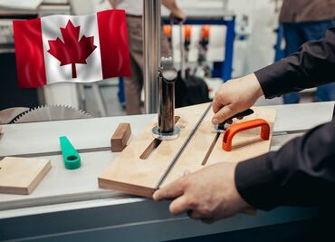 Mueblería en Canadá ofrece trabajo para carpinteros mexicanos; paga $37,500