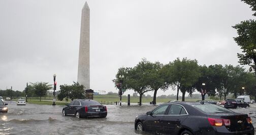 Lluvias inusuales e inundaciones paralizaron Washington DC