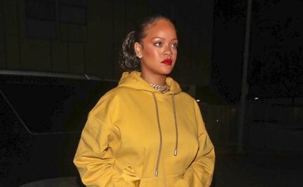 Rihanna deslumbra con figura en minifalda por West Hollywood