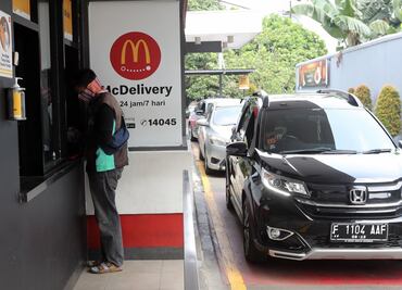 McDonald's Japón raciona papas fritas por Covid e inundaciones