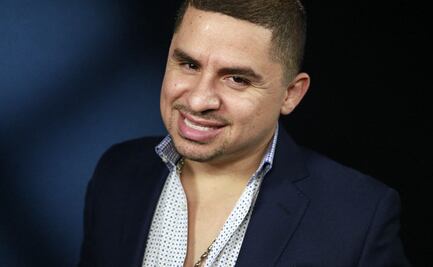 El cantante Larry Hernández confirma que tiene covid-19