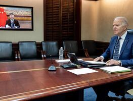 Si China ayuda a Rusia asumirá las "consecuencias", dice Biden a Xi Jinping