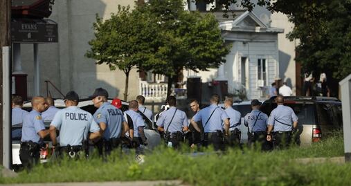 Reportan tiroteo en Filadelfia; habría varios oficiales heridos