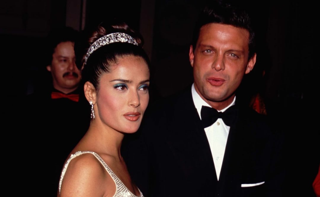 Luis Miguel con Salma Hayek en los Premios Oscar 1997.