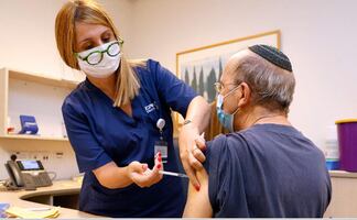 Por variante Delta, Israel aplicará tercera dosis de vacuna a mayores de 60 años