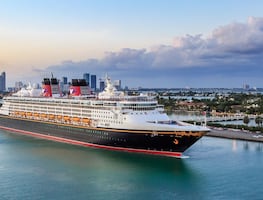 ¿Qué hay en un barco de Disney Cruise Line? Atracciones, restaurantes y entretenimiento a bordo