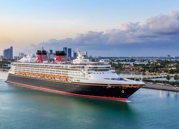 ¿Qué hay en un barco de Disney Cruise Line? Atracciones, restaurantes y entretenimiento a bordo