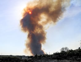 Israel bombardeó campo de refugiados en Gaza para matar a un jefe de Hamas; hay 50 muertos