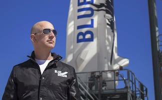 Jeff Bezos y su hermano viajarán al espacio el 20 de julio