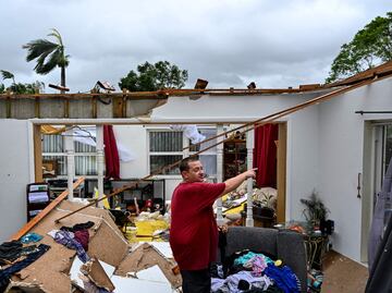 19 tornados azotan Florida y más de 500,000 viviendas sin energía eléctrica por llegada de huracán Milton