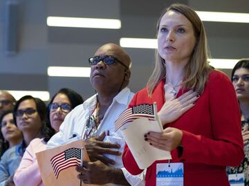 ¿Cuántos años de residencia se requieren para tramitar la ciudadanía?