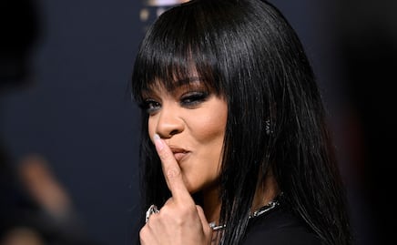 La impresionante colección de autos de lujo de Rihanna