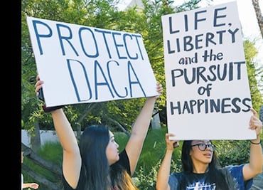 Texas elimina matrícula estatal para estudiantes indocumentados tras fallo judicial