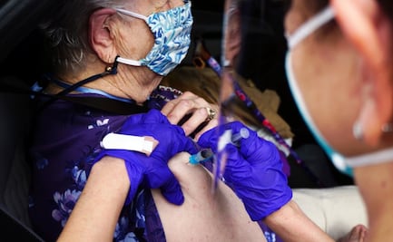 Dos dosis de vacuna covid son "cruciales" para protegerse de la variante Delta 