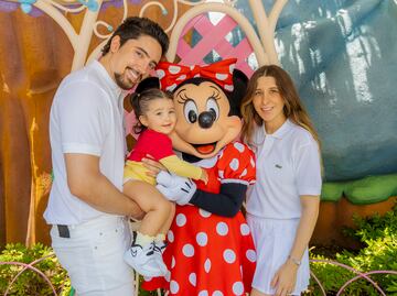 Las emocionantes vacaciones Alejandro Fernández Jr. y su familia en Disneyland