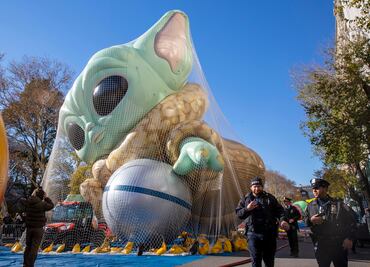 Baby Yoda debuta en el desfile de Thanksgiving de Macy's (2021)