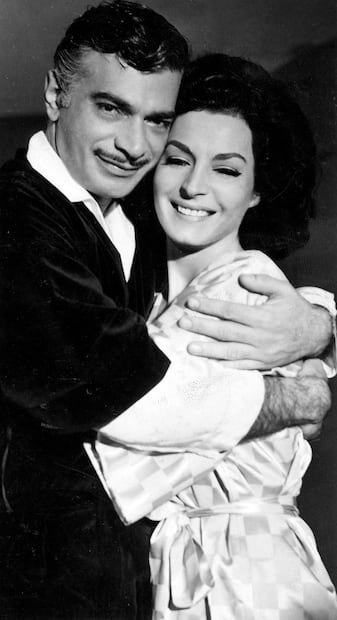 Escena de la película "El matrimonio es como el demonio" (1967) protagonizada por Mauricio Garcés y Elsa Aguirre. 1969. Archivo de EL UNIVERSAL.