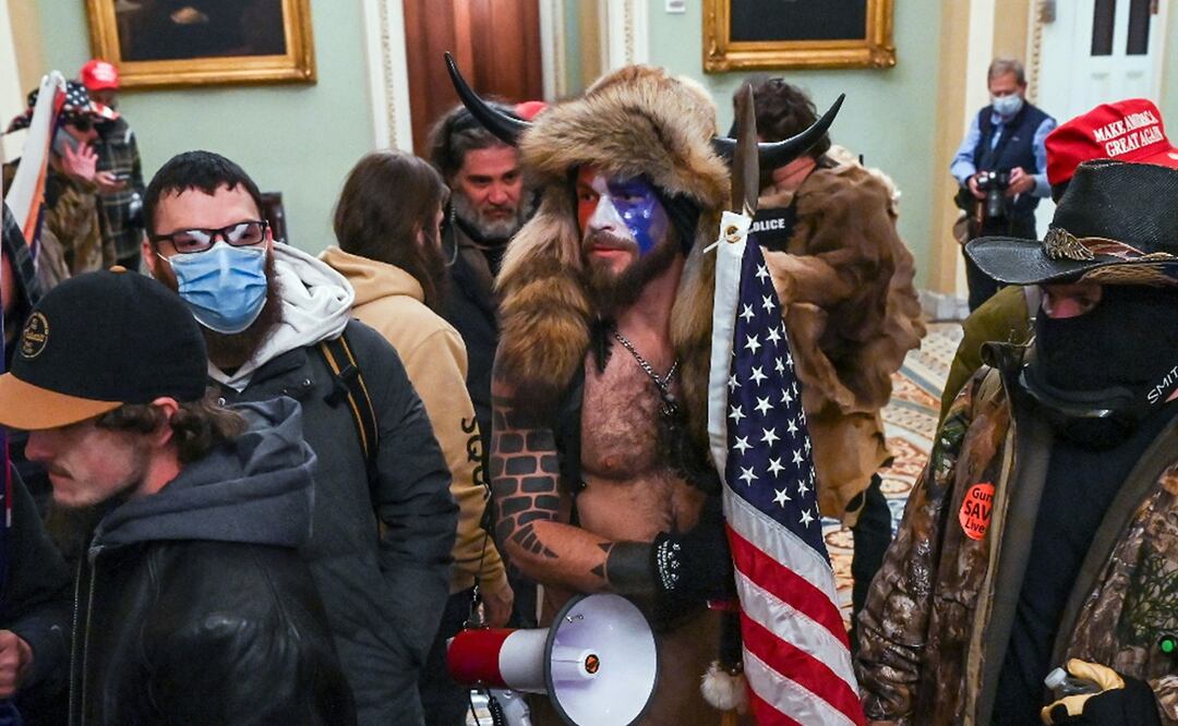 Culpan a 4 ultraderechistas de “sedición” por el asalto al Capitolio. AP