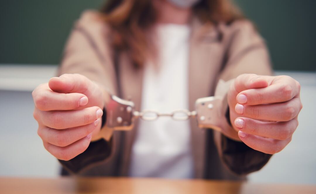 Acusan a mujer por la muerte de un niño en guardería por fentanilo. Foto: iStock-Andrey Zhuravlev