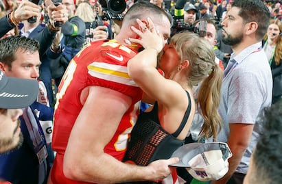 Boda de Taylor Swift y Travis Kelce reúne a decenas de famosos y desata caos en Nueva York