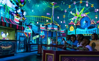 Mickey & Minnie’s Runaway Railway debuta en Disneyland; asi es el viaje