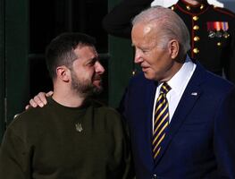 Congreso de EU aprueba presupuesto de 45,000 millones para Ucrania