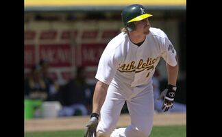 Encuentran muerto a Jeremy Giambi, ex jardinero de las Grandes Ligas