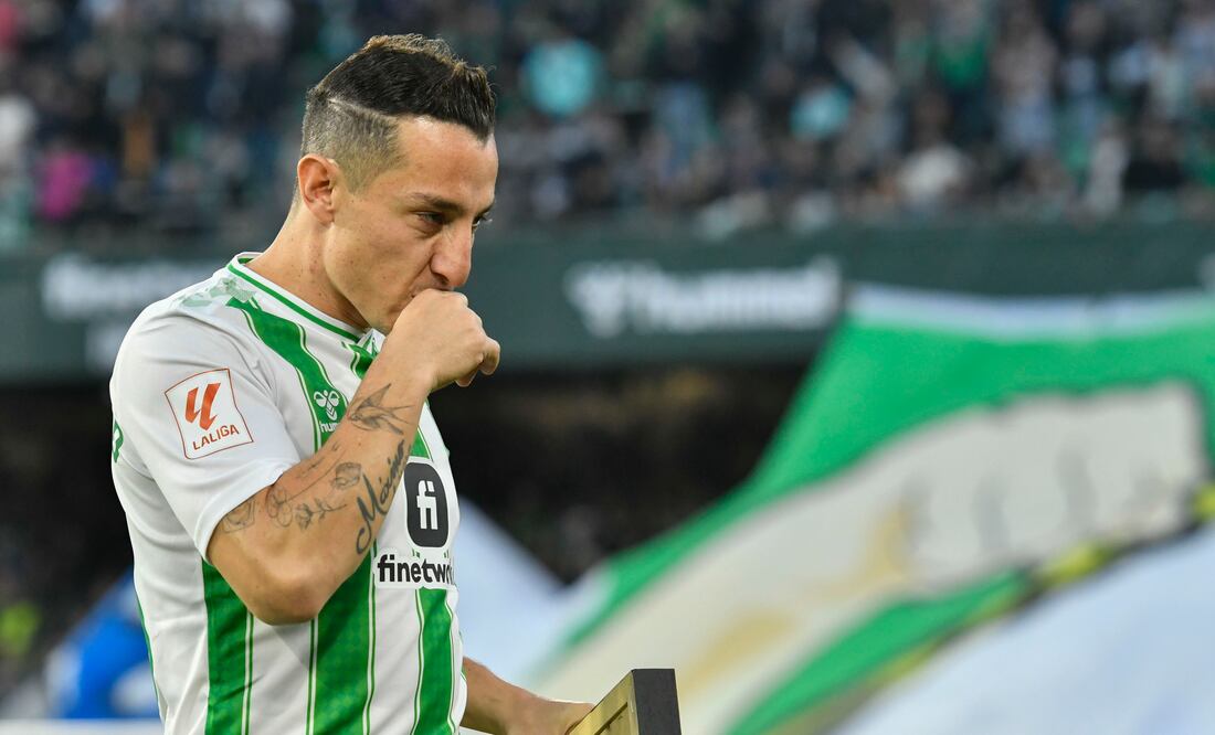Andrés Guardado: "No pasaba por mi cabeza regresar rápido a México". Foto EFE/ Raúl Caro.
