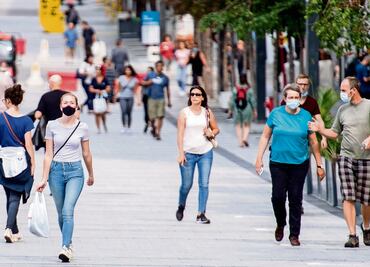 Delta arrasa en EU y el gobierno moviliza todos los recursos para vacunar