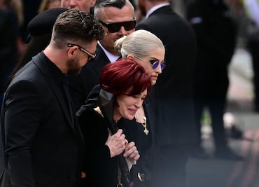 Adiós a Ozzy Osbourne: Birmingham despide al "Príncipe de las Tinieblas" con emotivo homenaje. FOTOS