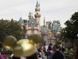 Disneyland solicita fotógrafos para trabajo en California; paga 360 pesos por hora